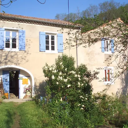 Moulin De Cornevis Bed & Breakfast *